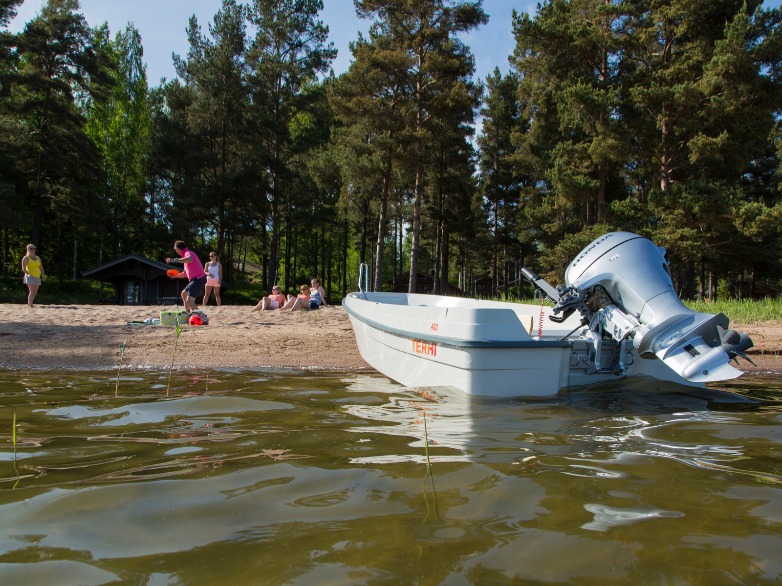 Финская моторная лодка Terhi 400